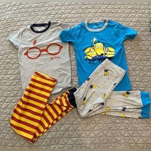 Carters pajamas, Harry Potter and minions
